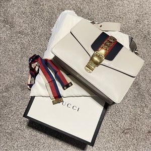Small Gucci Sylvie shoulder bag